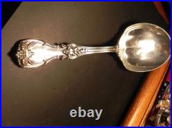 Francis 1st by Reed and Barton Sterling Silver Vegetable Spoon 9 154 grams ubc