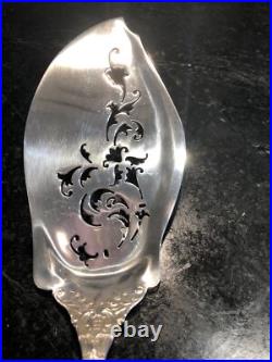 Reed & Barton Francis I Sterling Silver Fish Server Pierced 11 3/4 190 grams