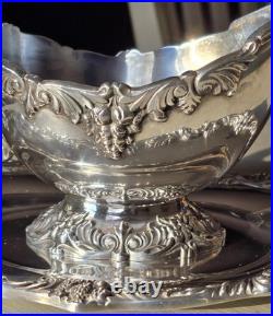 Vintage Reed Barton King Francis Gravy Boat & Underplate Silver plate 1673