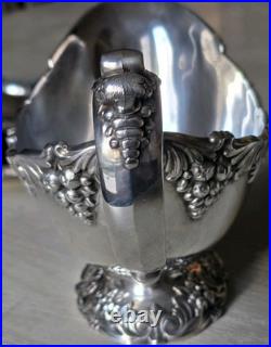 Vintage Reed Barton King Francis Gravy Boat & Underplate Silver plate 1673